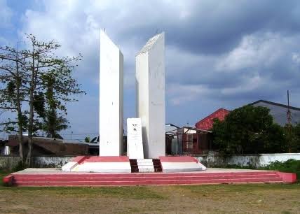 Monumen Maha Putera Emmy Saelan
