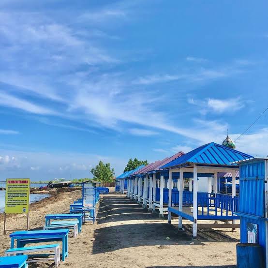 Pantai Biru